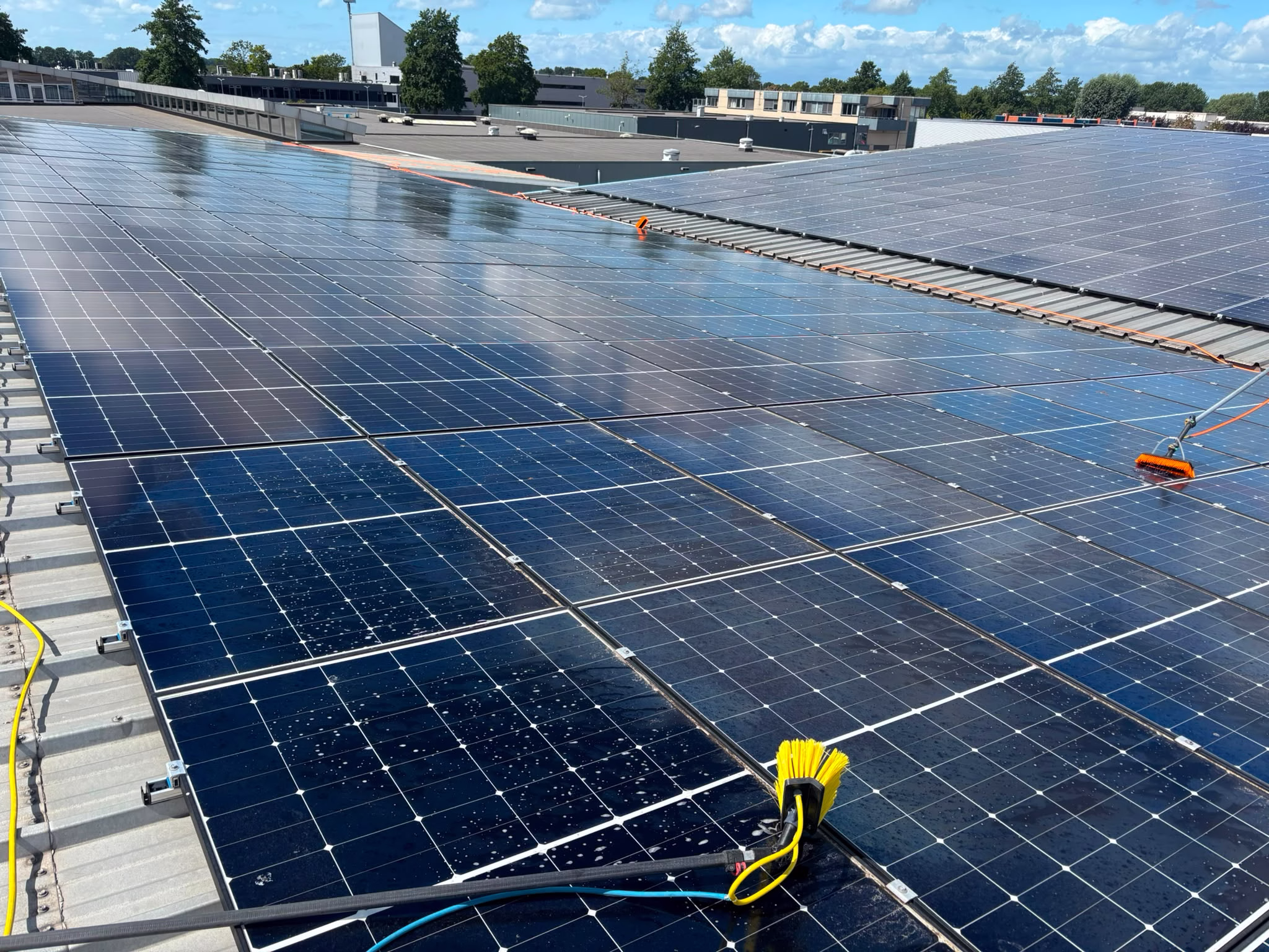 Zonnepanelen reinigen